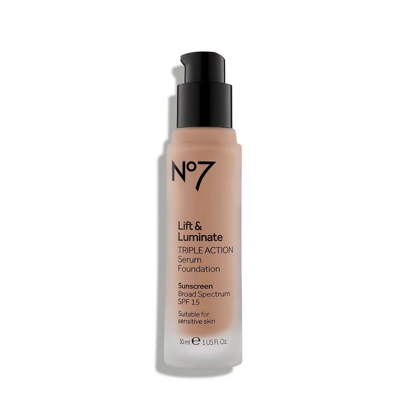 JoJo Siwa No7 Lift & Luminate TRIPLE ACTION Serum Foundation - Warm Beige