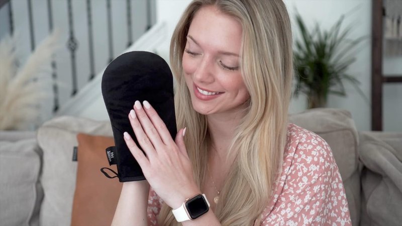 Self Tanning Mitt Applicator - Ultra Soft Reusable Glove for Streak-Free Tan | Machine Washable, Black