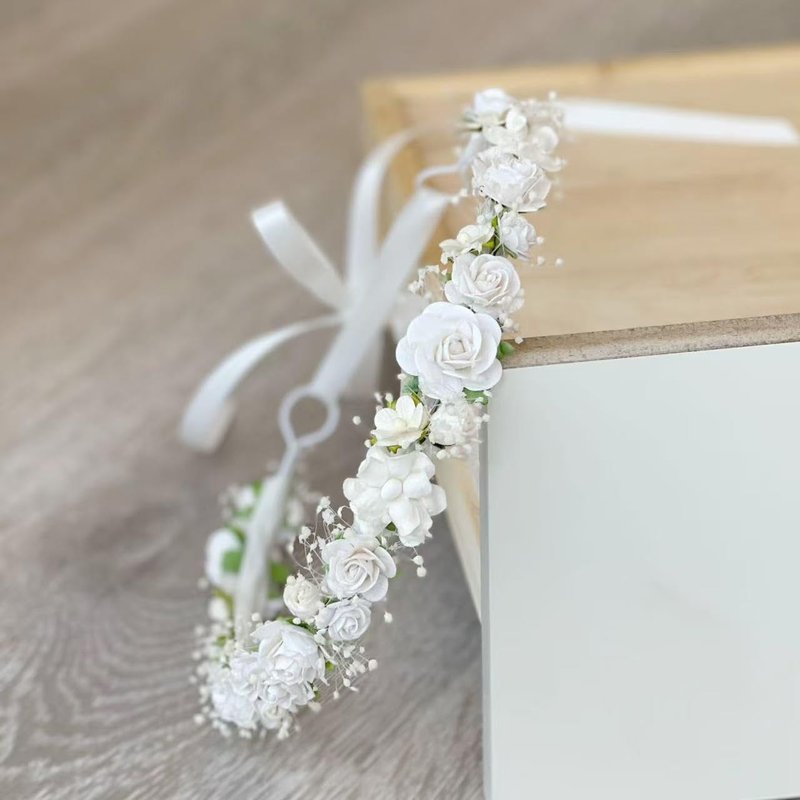 PoshMyra White Flower Girl Crown with Baby's Breath Headpiece Young Girl Communion Floral Hair Wreath Rustic Wedding Hair Accessories Headband for Child(43cm length)