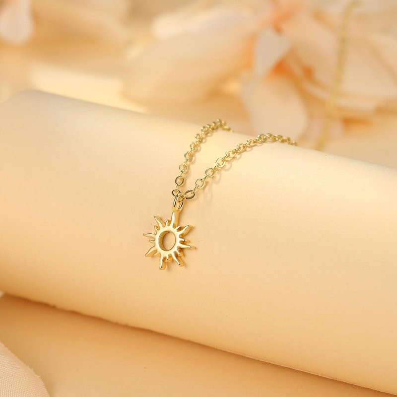 Ieftop Gold Necklace for Women - Dainty 14k Gold Plated Tiny Sun Choker Necklaces for Women Trendy Jewelry