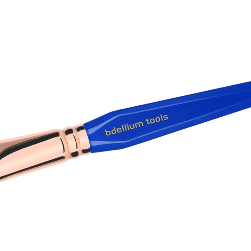 Bdellium Tools Professional Makeup Brush - Golden Triangle 962 Slanted Blusher - With All Vegan and Soft Synthetic Fibers, For Contouring and Highlighting (Blue, 1pc)