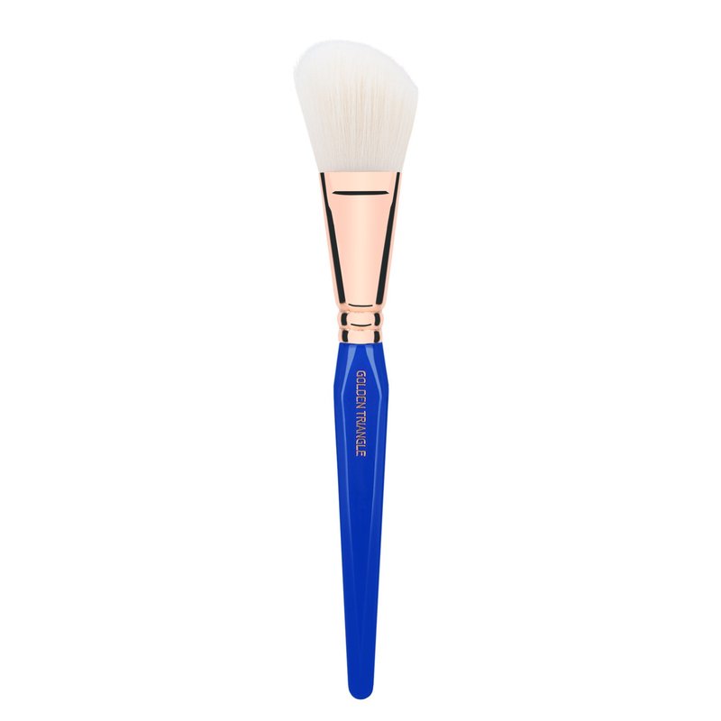 Bdellium Tools Professional Makeup Brush - Golden Triangle 962 Slanted Blusher - With All Vegan and Soft Synthetic Fibers, For Contouring and Highlighting (Blue, 1pc)