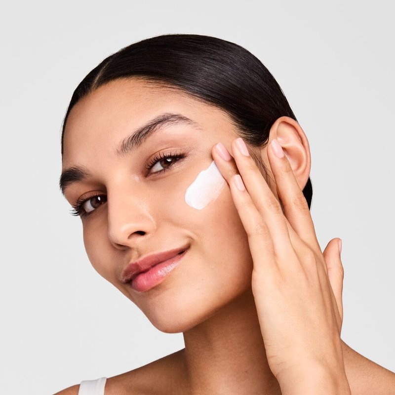 Estée Lauder DayWear Anti-Oxidant 72H-Hydration Sorbet Cream SPF 15 | Oil-Free Face Moisturizer,1.7 Ounce,(Pack of 2)