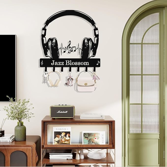 Syneiro Personalized Headphone Key Holder Wall Mount, Custom Metal Key Rack Key Holder with Name, Deer Cabin Wall Keys Hanger with Hooks for Entryway, Front Door, Hallway, Kitchen, Living Room
