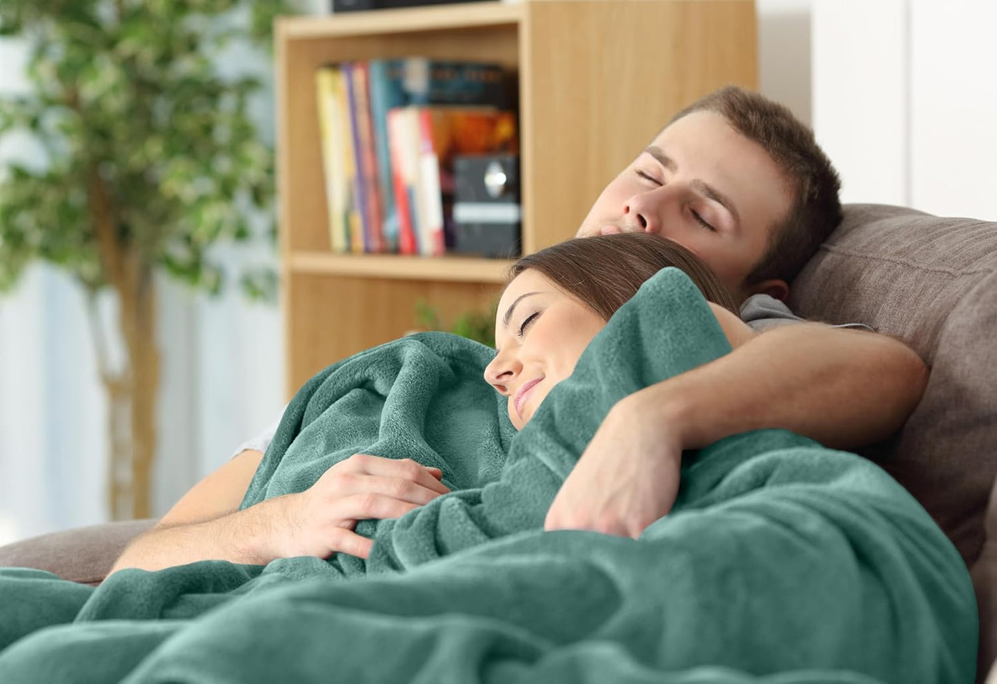 Utopia Bedding Fleece Blanket - Luxury Soft Anti-Static Microfiber | Queen Size Celadon (90x90 Inch)