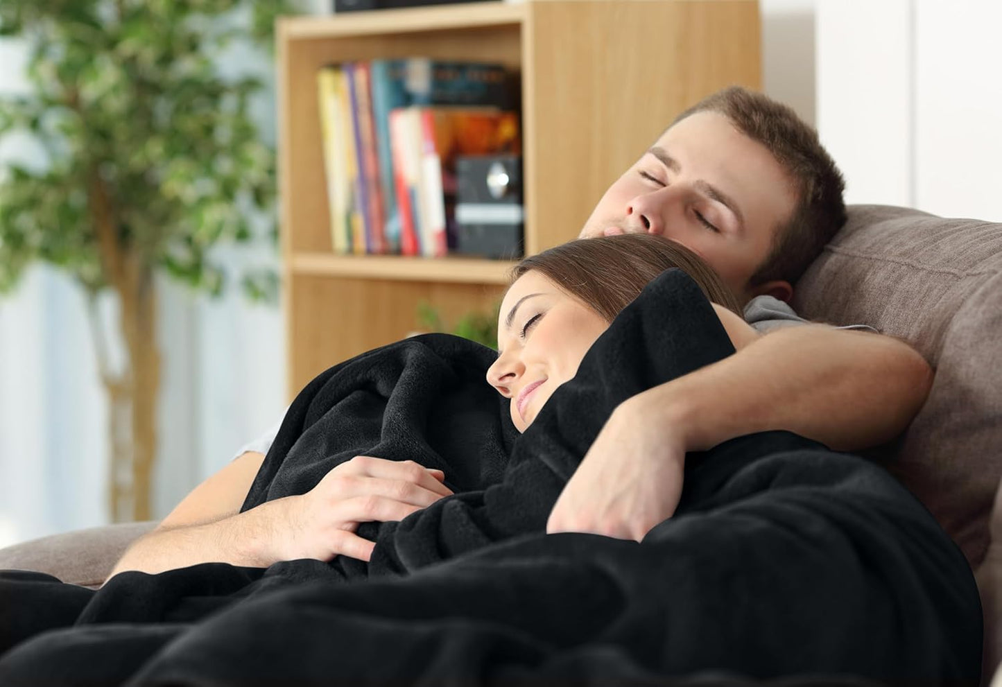 Utopia Bedding Fleece Blanket - Twin XL Size | Luxury Soft Microfiber, Anti-Static, Black (90x76 Inch)