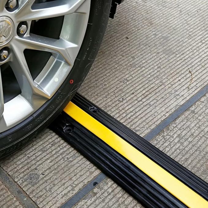 YONSHENG Rubber Cable Ramp Cord Cover Cable Protector Ramps Wire Hose Protective 1 Channel 22000Lbs Load Capacity Traffic Speed Bump for Asphalt Concrete Gravel Driveway Indoor Outdoor, 3 Pack