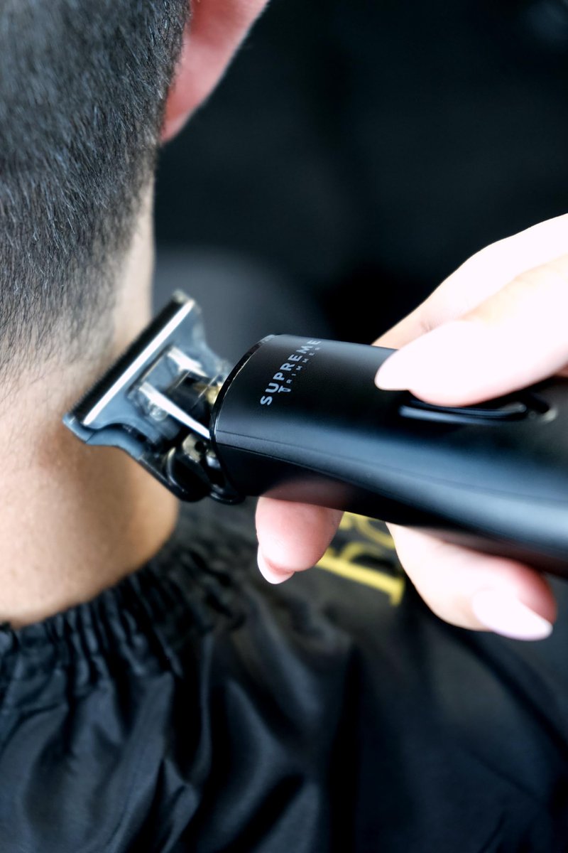 Supreme Trimmer Pro Clipper All Metal w/Fade Blade | 300 Min Run Time Professional Clipper Set, Cordless Beard Trimmer | STC5030 Red