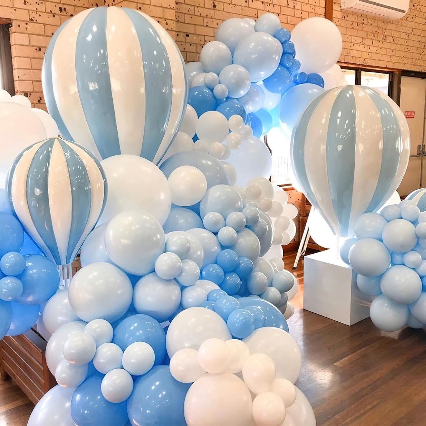 PartyWoo Light Blue Balloon Arch Kit - 85 Pcs in Various Sizes for Graduation, Baby Shower & Birthday Decor