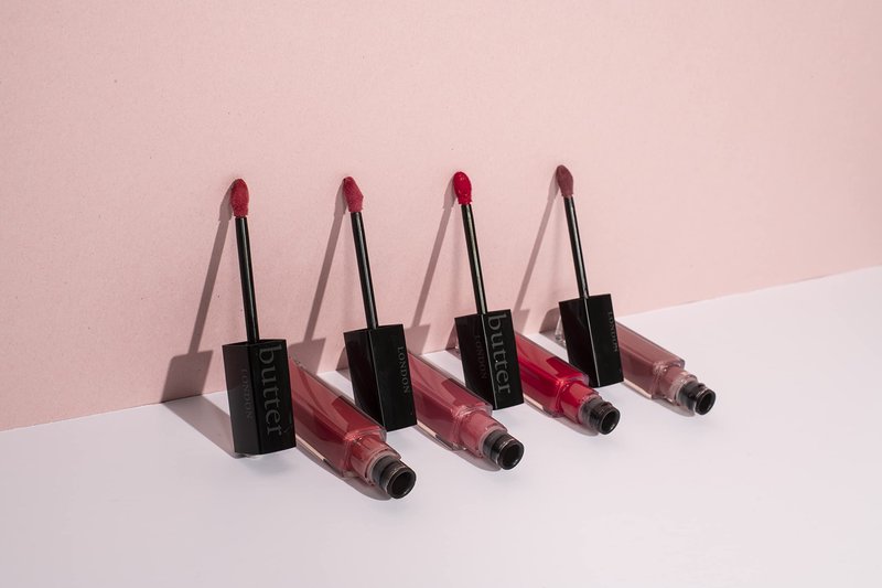 butter LONDON Fairy Cake Soft Matte Longwear Lip Cream, Ultra-Creamy Formula, Highly Pigmented, Jojoba, Papaya & Coconut Oils Hydrate & Soothe, Cruelty, Paraben & Gluten Free
