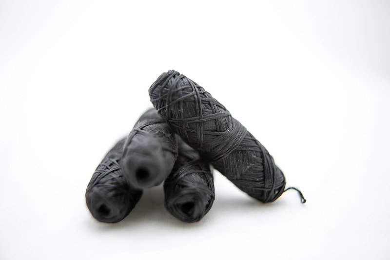 Knotty Floss Refills of Bamboo Activated Charcoal No Knot Floss with Grapefruit Seed Extract - Eco-friendly Vegan - 4 Refill Packs