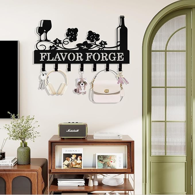 Syneiro Personalized Wine Key Holder Wall Mount, Custom Metal Key Rack Key Holder with Name, Deer Cabin Wall Keys Hanger with Hooks for Entryway, Front Door, Hallway, Kitchen, Living Room