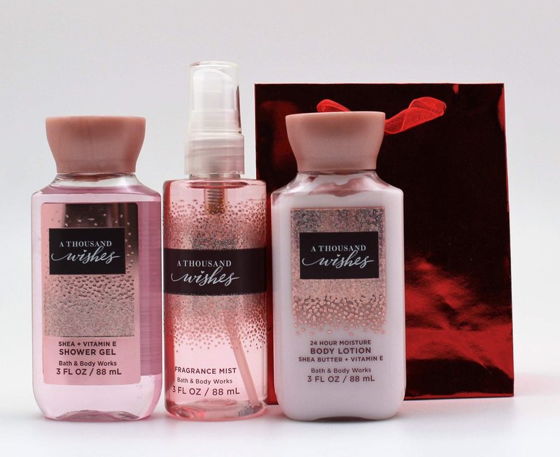 A Thousand Wishes â 2019 - Shower Gel - Fine Fragrance Mist & Body Lotion - Travel Size Set w/Gift Bag