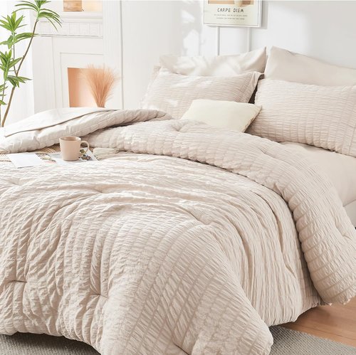 HYMOKEGE King Comforter Set - Beige Oversized 7-Piece Luxury Bedding Set | All-Season Seersucker Design