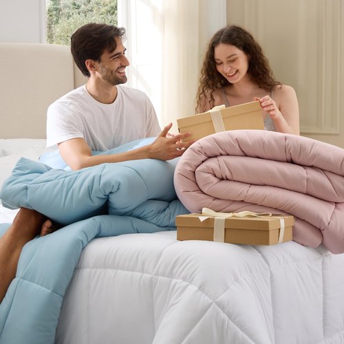 Bedsure Comforter Duvet Insert - Quilted Comforters Oversize Queen Size, All Season Duvet, GentleSoft Down Alternative Bedding, with 8 Tabs, Gifts for Women/Men, White, Oversize Queen 98 x 98 Inches