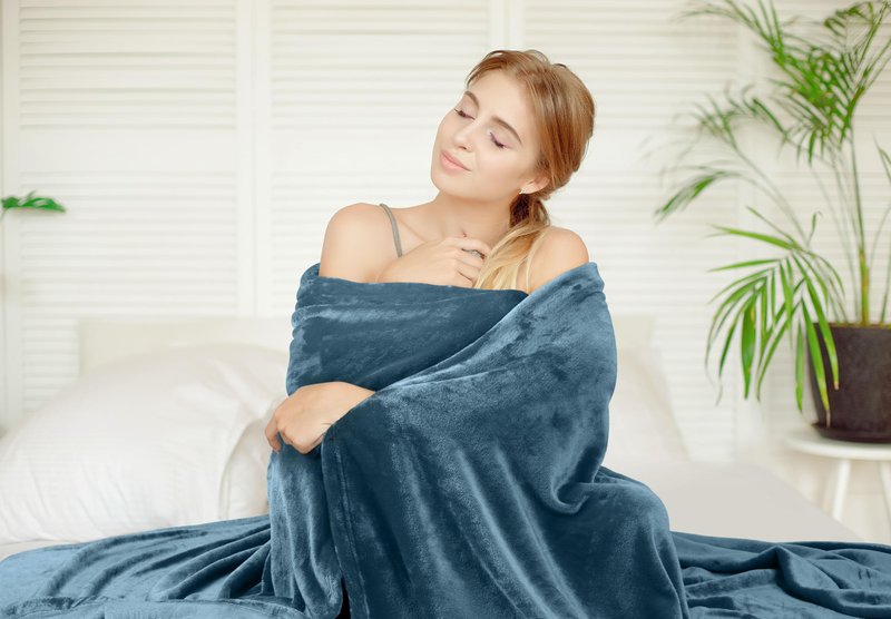 Utopia Bedding Fleece Blanket Full Size Stone Blue 300GSM Luxury Fuzzy Soft Anti-Static Microfiber Bed Blanket (90x84 Inch)