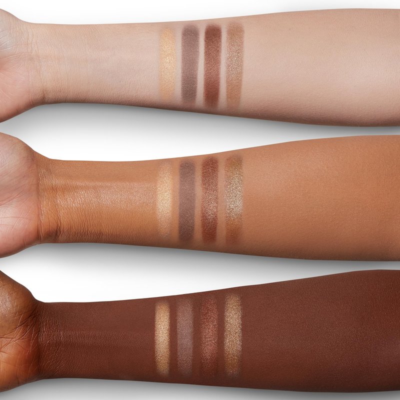 Charlotte Tilbury Luxury Palette Eyeshadow - Shimmer, Metallic & Satin Matte Eyeshadow Quad with a Rich Powder Formula - Includes 4 Complementary Shades - The Golden Goddess