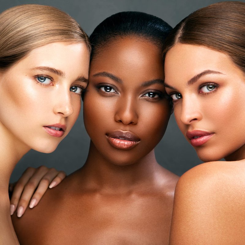 Kevyn Aucoin The Etherealist Super Natural Concealer, EC 03 (Medium) shade: Weightless corrector, multi-use and highlights. Makeup artist go to that blurs imperfections for a flawless finish.