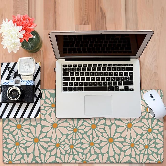 NITAHHHY Retro Daisy Flowers Gaming Mouse Pad 3mm Thick Stitched Edge Waterproof Non-Slip Large Computer Keyboard Mouse Mat,Suitable for Office Entertainment Decorative Desk Pad 35.4 x 15.7 Inches