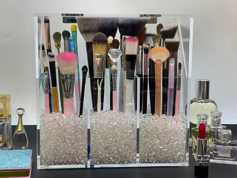 VASERDDY Acrylic Makeup Organizer,Cosmetic Brush Storage Box With 3 Brush Holders Holder Dust Cover, Large-capacity Split Design Can Quickly Organize the Desktop with3 bags of transparent pearls