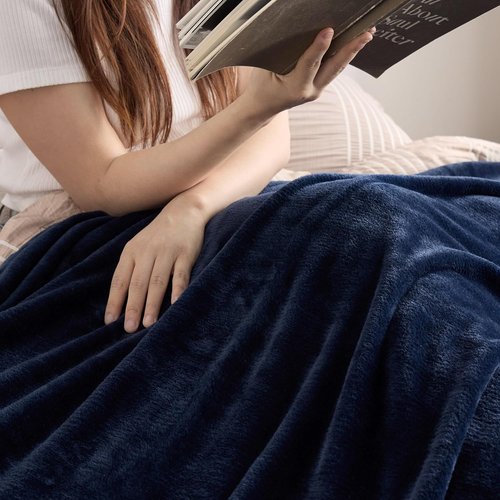 Bedsure GentleSoft Fleece Bed Blanket - Soft, Lightweight, Plush Navy Luxury Microfiber | Full Size 84x90 Inches
