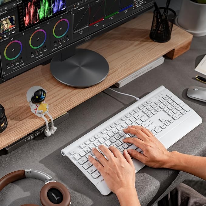 KOPJIPPOM USB Wired Keyboard with Large Print Backlit Keys, 7 Color LED Backlight, Ergonomic Wrist Rest, Spill-Resistant Design, Full-Size Computer Keyboard with Number Pad, for PC Desktop Laptop