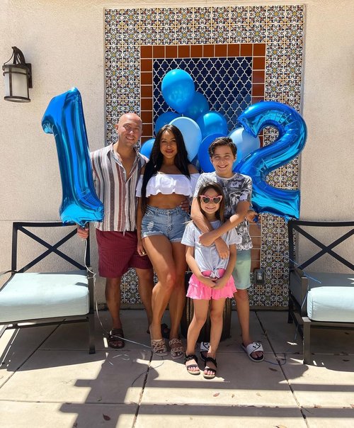 40 Inch Navy Blue Number 8 Balloon | Perfect for 8th Birthday Parties & Celebrations