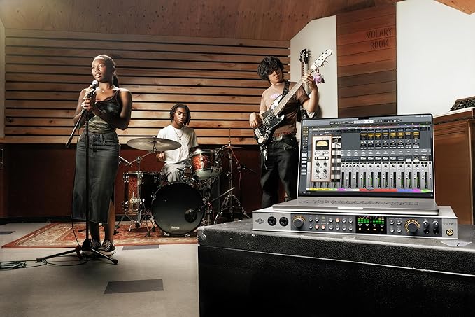 Universal Audio Volt 876 24x28 USB Audio Interface, Rack-Mount Style